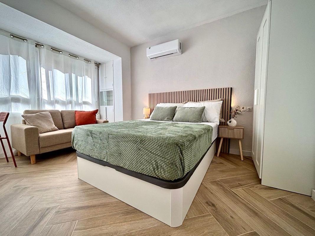 Venta de piso en Piso en Calle Cardenal Belluga, 3, Santo Domingo, Alicante / Alacant, Alicante / Alacant
photo 1