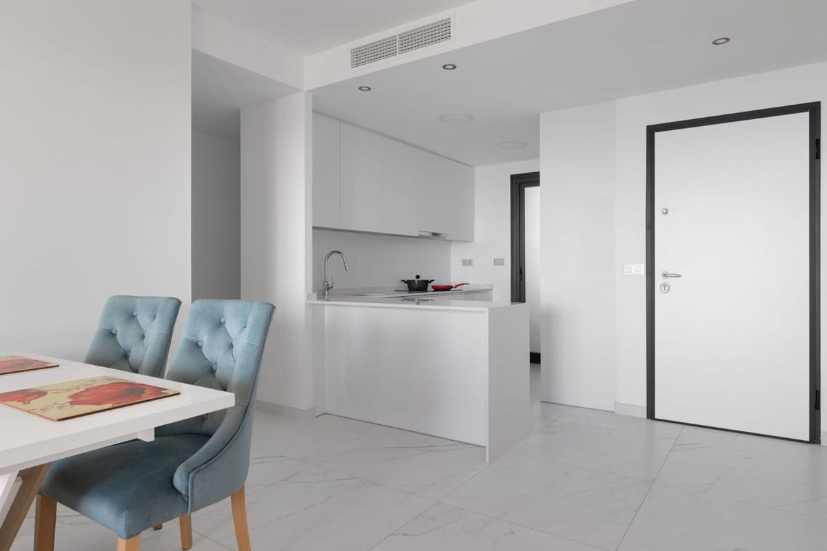 Venta de piso en Piso en Avenida República Argentina, 17, Playa de Poniente, Benidorm, Benidorm
 photo 2