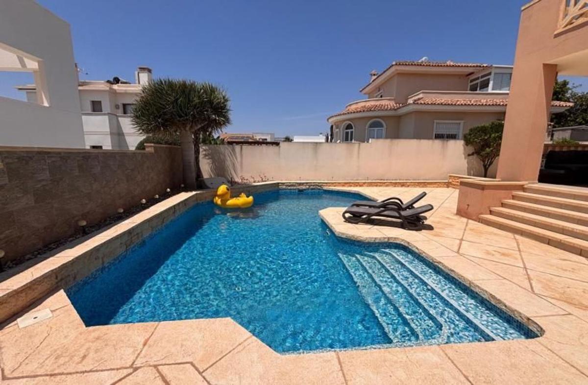 Propiedades en venta y alquiler en España photo 2