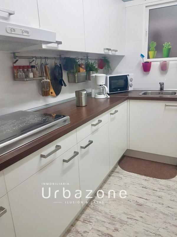 Venta de piso en Piso en Carolinas Altas, Alicante / Alacant, Alicante / Alacant
photo 3