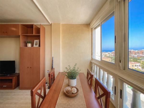 Продажа квартиры на Piso en Avenida Corinto, Torreblanca, Torrevieja, Торревьеха
photo 1