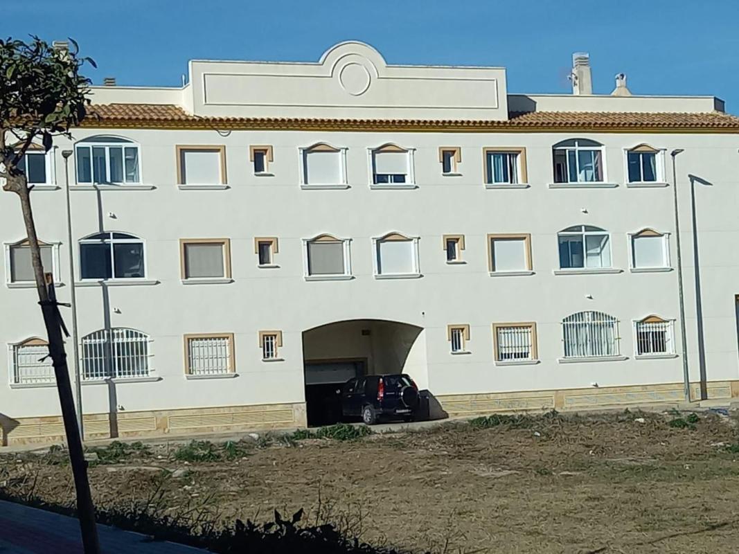 Venta de piso en Piso en Teresa De Calcuta, 8, Dolores, Dolores
photo 2