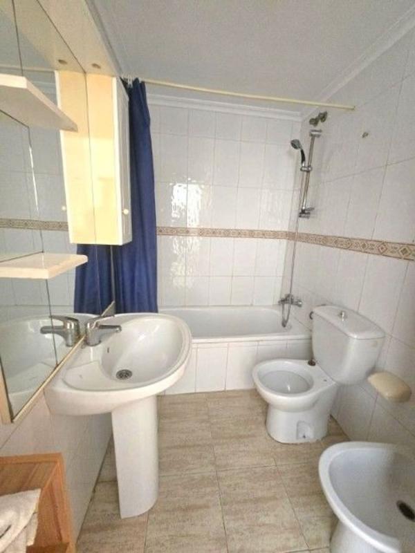 Sprzedaż mieszkania w Piso en Calle la Loma, 82, Avenida Habaneras - Curva de Palangre, Torrevieja, Torrevieja
 photo 5