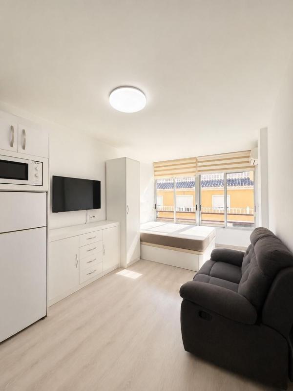 Venta de estudio en Estudio en Calle Maldonado, 32, Centro - Muelle Pesquero, Torrevieja, Torrevieja photo 1