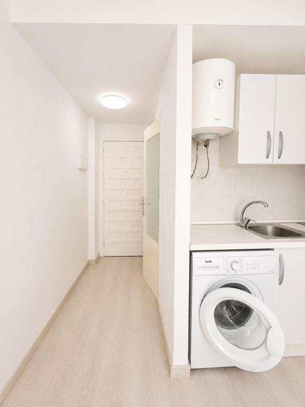 Venta de estudio en Estudio en Calle Maldonado, 32, Centro - Muelle Pesquero, Torrevieja, Torrevieja photo 5