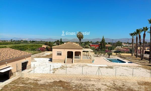 Casa o chalet independiente en Camino de los Abadia, Catral thumbnail 2