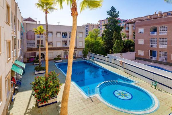 Venta de piso en Piso en Calle Goleta, Avenida Habaneras - Curva de Palangre, Torrevieja, Torrevieja
photo 1