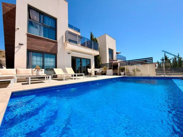 Casa o chalet independiente en Avenida de Granada, Balcón de Finestrat-Terra Marina, Finestrat photo 1