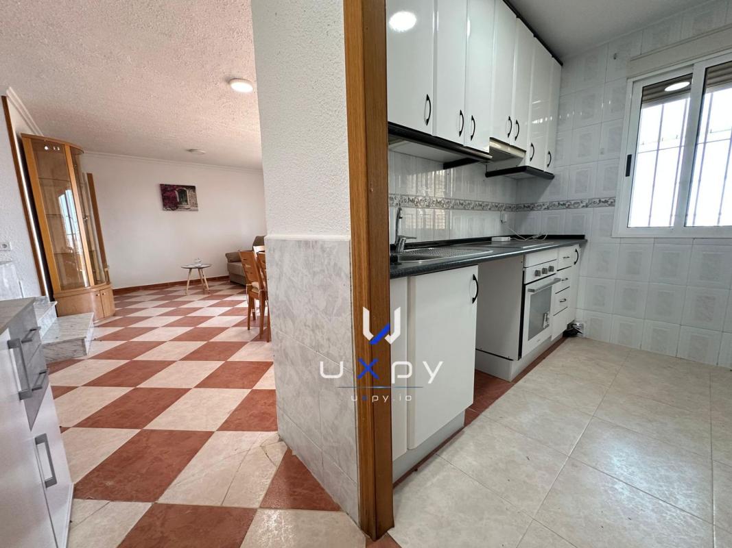 Venta de piso en Piso en Pintor Pedro Camacho, Ciudad Elegida, Alicante / Alacant, Alicante / Alacant
 photo 3