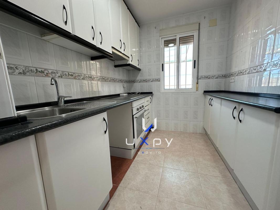 Venta de piso en Piso en Pintor Pedro Camacho, Ciudad Elegida, Alicante / Alacant, Alicante / Alacant
 photo 4