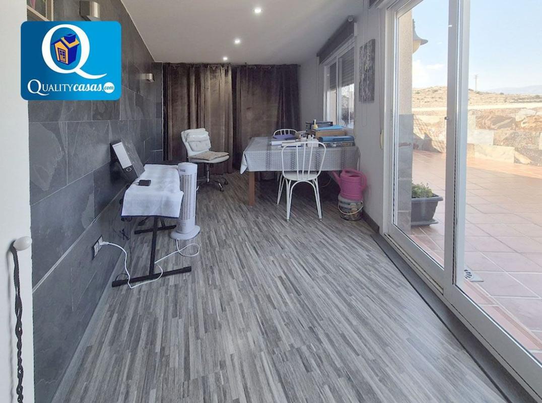 Venta de piso en Piso en Juan XXIII, Alicante / Alacant, Alicante / Alacant
 photo 2