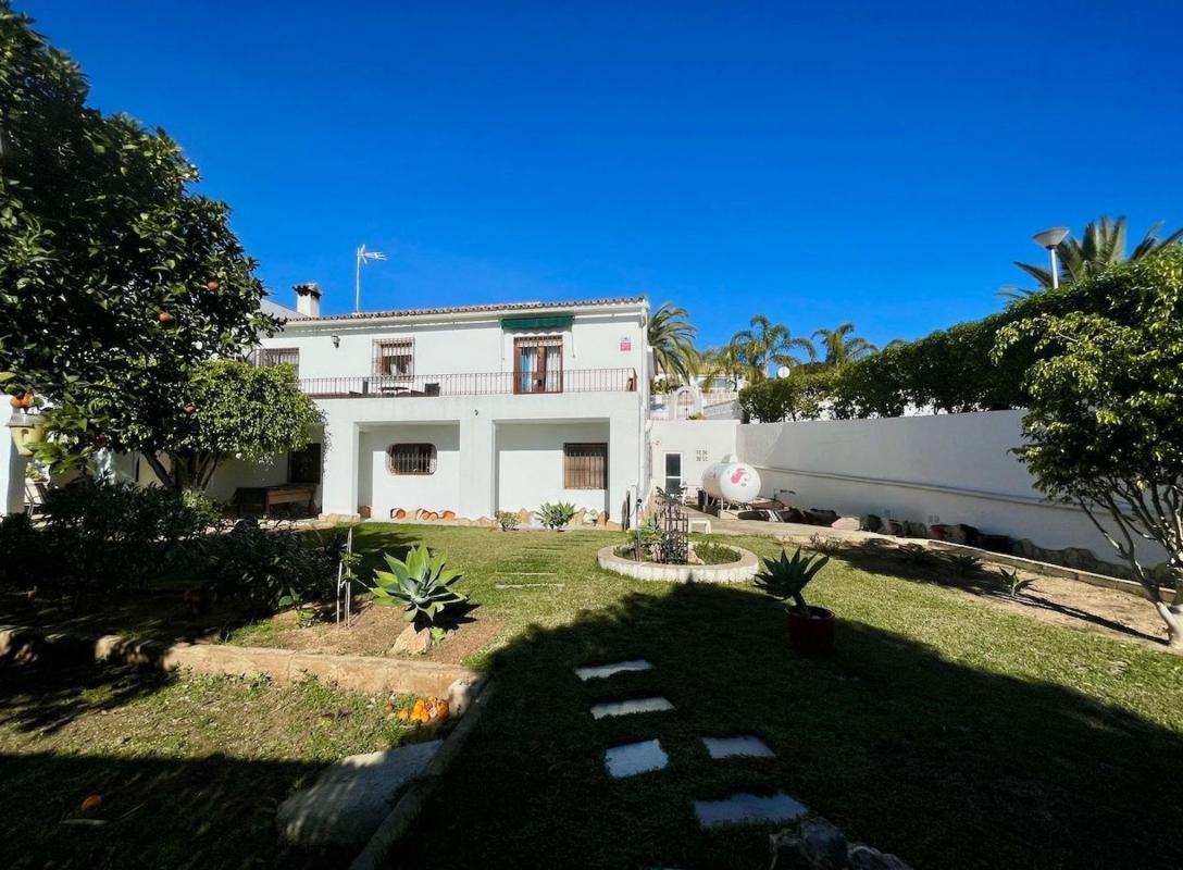 Sprzedaż niezależnego domku jednorodzinnego w  Casa o chalet en Benissa pueblo, Benissa, Benissa photo 4
