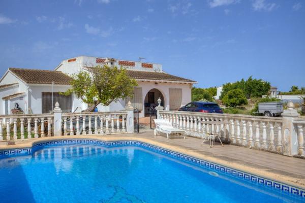 Chalet independiente en venta en Casa o chalet en Benissa pueblo, Benissa, Benissa
 photo 1