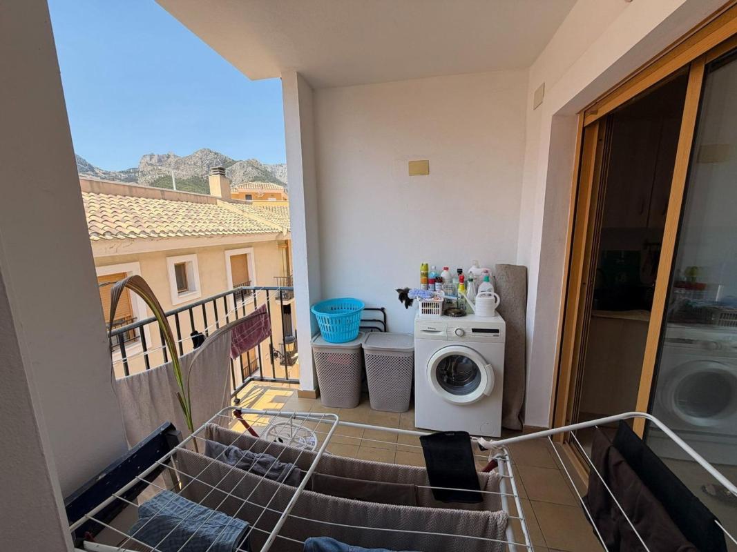 Venta de piso en Piso en Calle de la Serreta, Xirles, Polop, Polop
photo 3