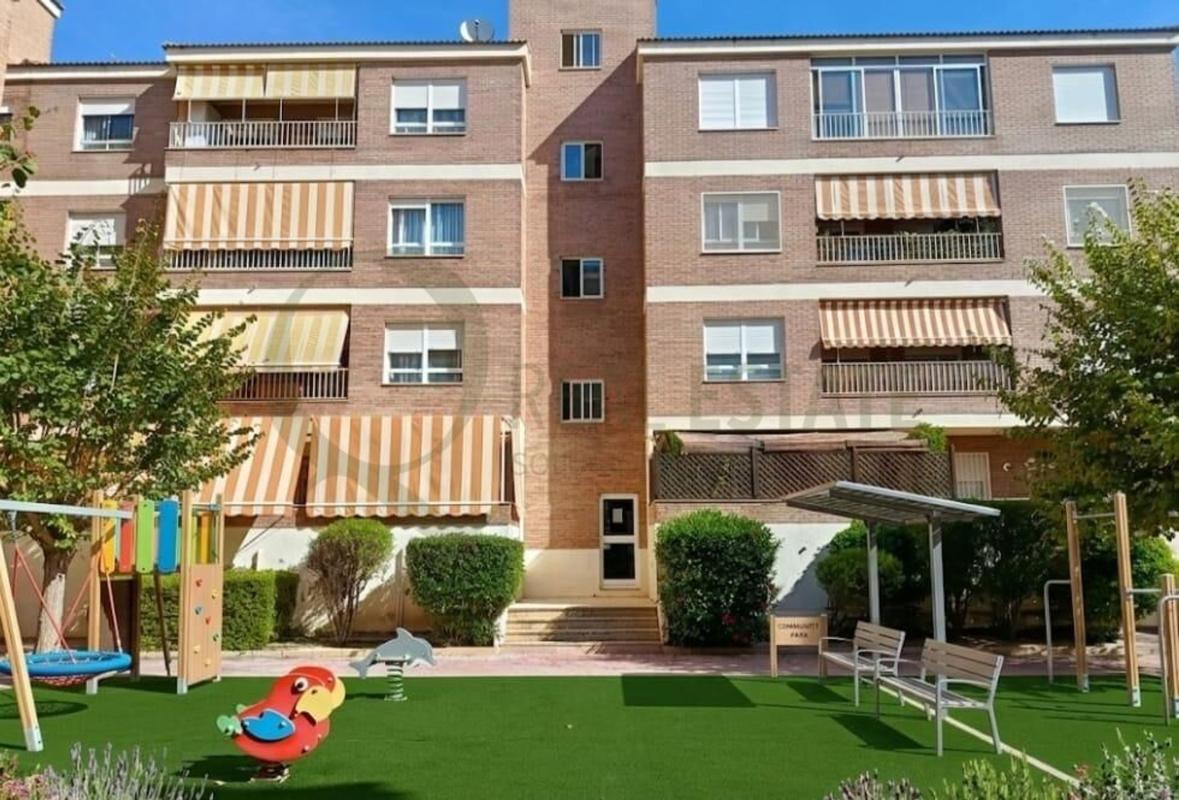 Продажа квартиры на Piso en Calle la Paz, Centro, Mutxamel, Мутхамель
photo 2