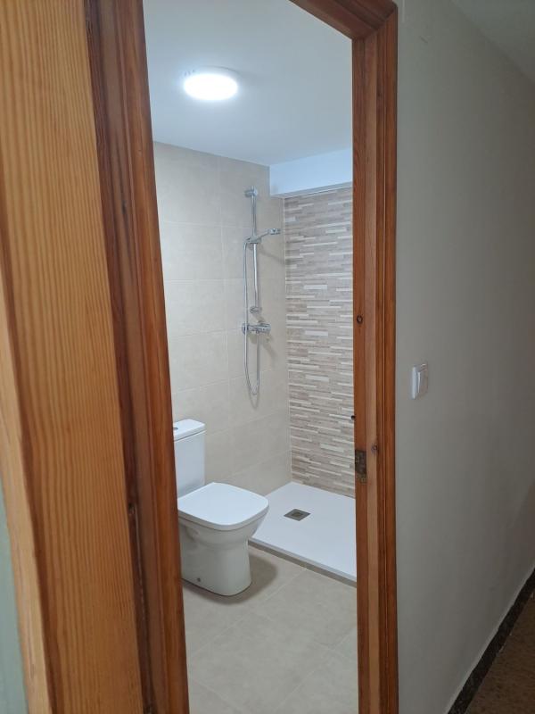 Propiedades en venta y alquiler en España photo 1