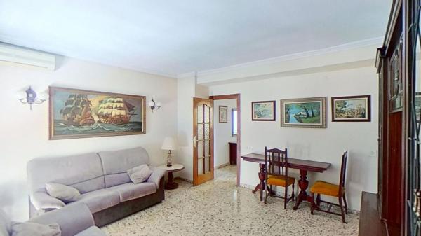 Venta de piso en Piso en Calle Foguerer, Carolinas Altas, Alicante / Alacant, Alicante / Alacant
 photo 1