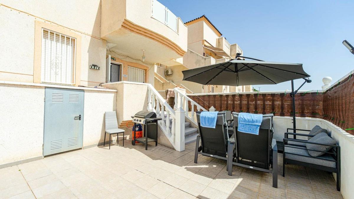 Venta de piso en Piso en Calle Pico de la Sagra s/n, La Marquesa, Rojales, Rojales
photo 1