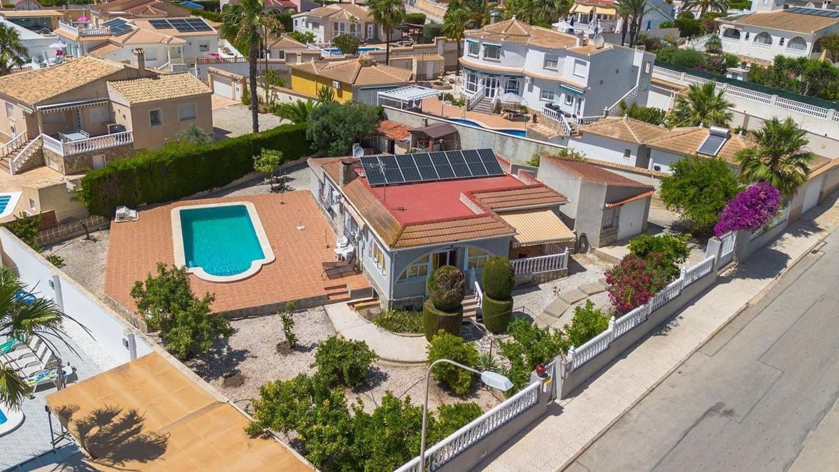 Propiedades en venta y alquiler en España photo 2