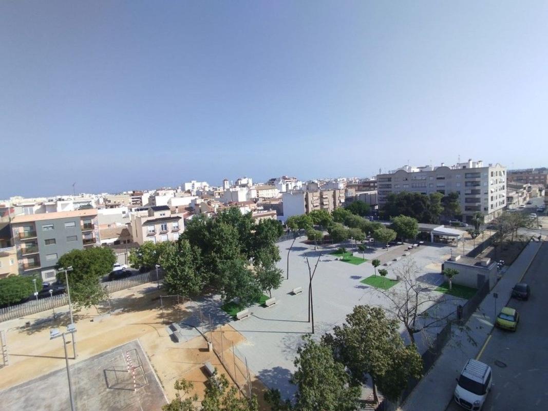 Venta de piso en Piso en Plaza de la Libertad, Almoradí, Almoradí
photo 1