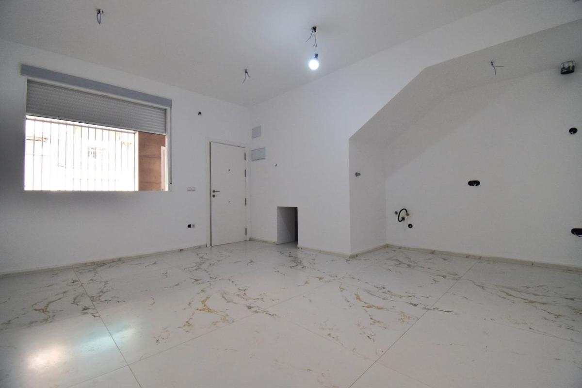 Sale of apartment in Piso en Calle del Capità Baltasar Tristany, Reina Victoria-Miguel Hernández, Elche / Elx, Elche / Elx
photo 1