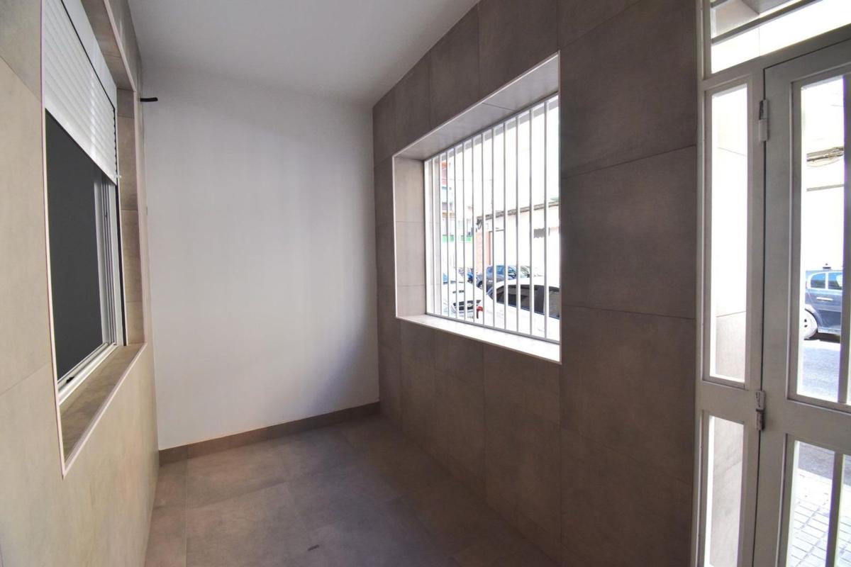Sale of apartment in Piso en Calle del Capità Baltasar Tristany, Reina Victoria-Miguel Hernández, Elche / Elx, Elche / Elx
photo 5