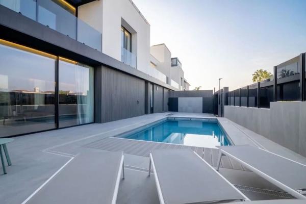 Частный шале на продаже в  Casa o chalet en L'Albir, Alfaz del Pi, Алфаз дель Пи photo 4