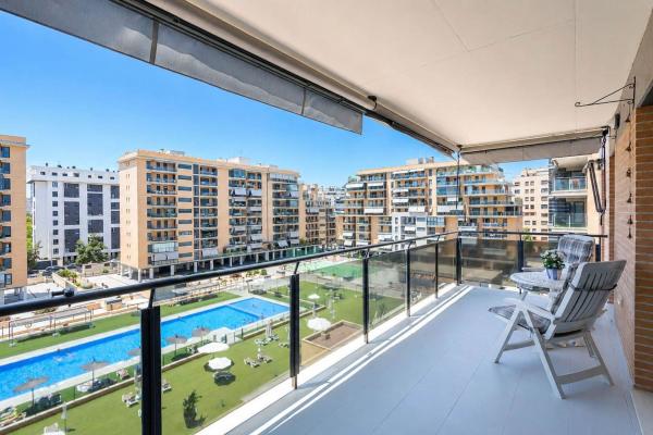 Venta de piso en Piso en Maestro José Garberí Serrano, PAU 5, Alicante / Alacant, Alicante / Alacant
 photo 1