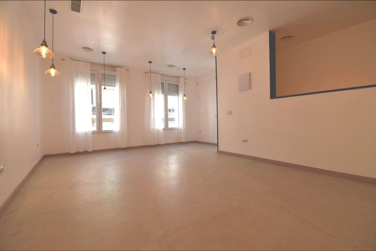 Sale of apartment in Piso en Calle del Capità Baltasar Tristany, Reina Victoria-Miguel Hernández, Elche / Elx, Elche / Elx
photo 2