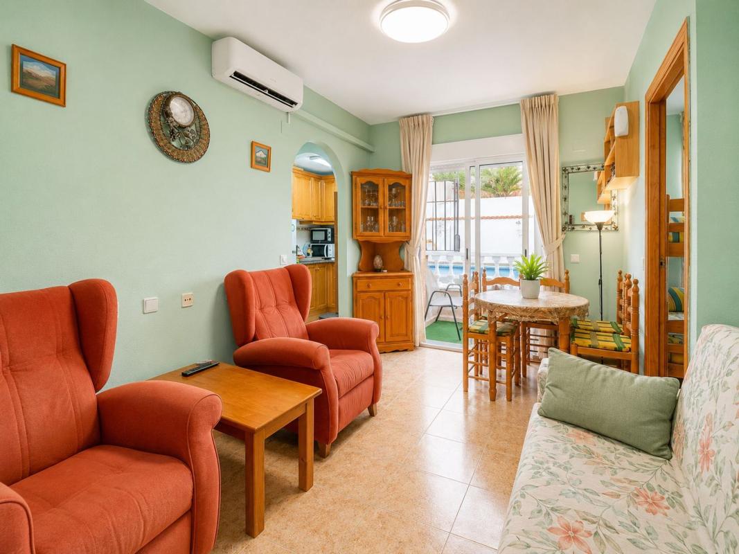 Продажа квартиры на Piso en Avenida Habaneras - Curva de Palangre, Torrevieja, Торревьеха
photo 1