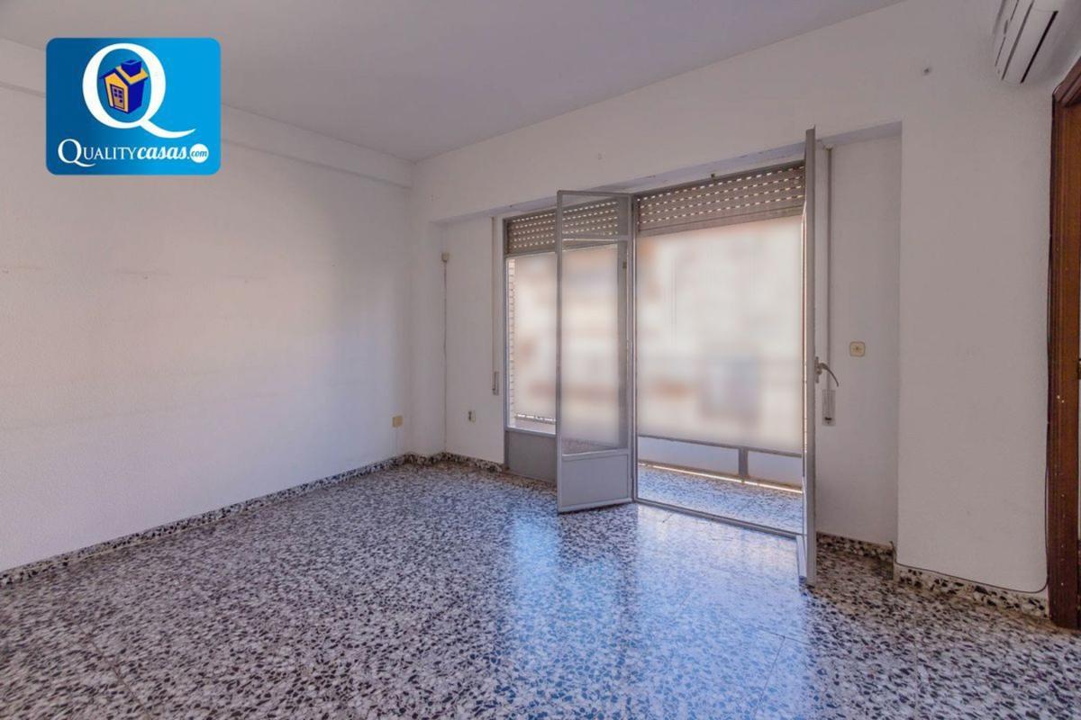 Venta de piso en Piso en San Blas, Alicante / Alacant, Alicante / Alacant
 photo 3