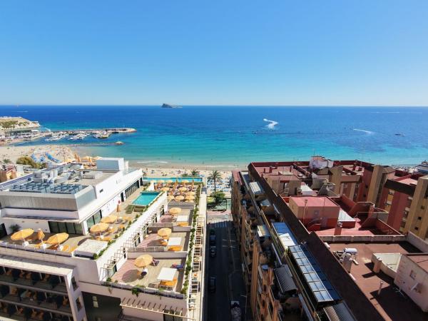 Venta de piso en Piso en Calle del Marqués de Comillas, 37, Centro Urbano, Benidorm, Benidorm
photo 1