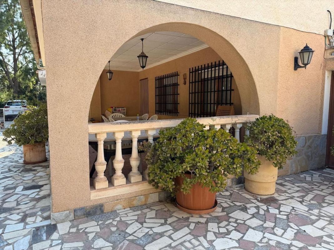 Properties for sale and rent in Spain photo 5