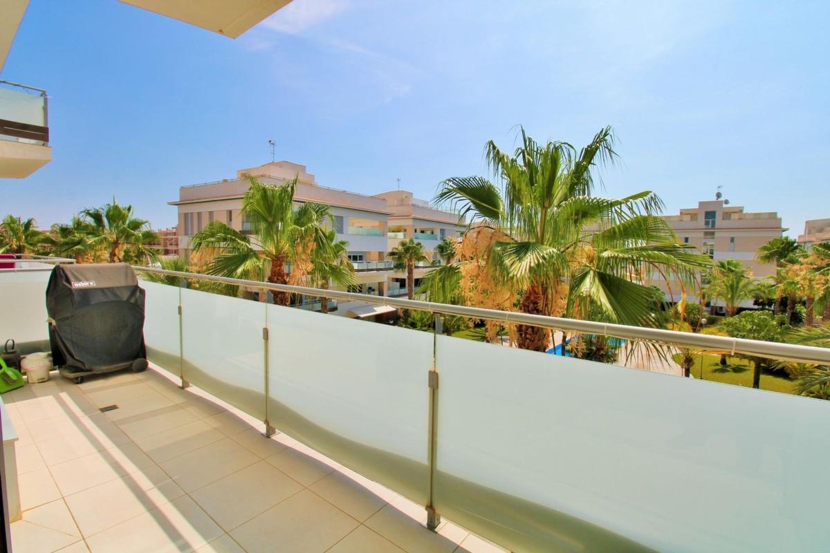 Venta de piso en Piso en Calle Clavo, Villamartín, Orihuela, Orihuela
 photo 2