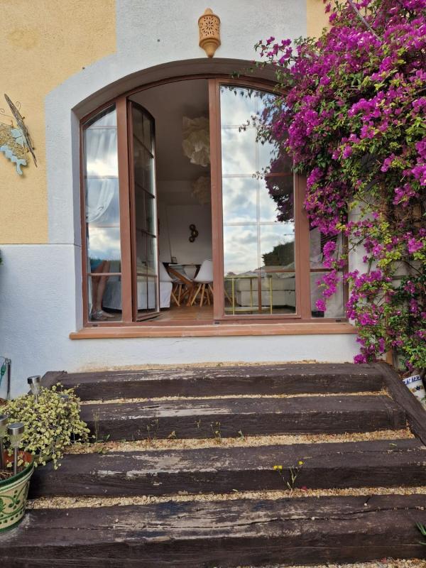 Properties for sale and rent in Spain photo 2