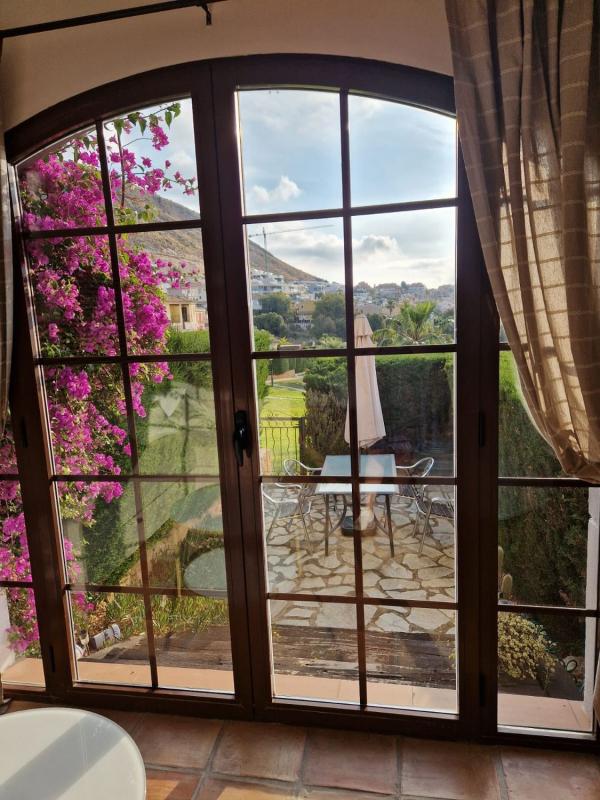 Properties for sale and rent in Spain photo 4