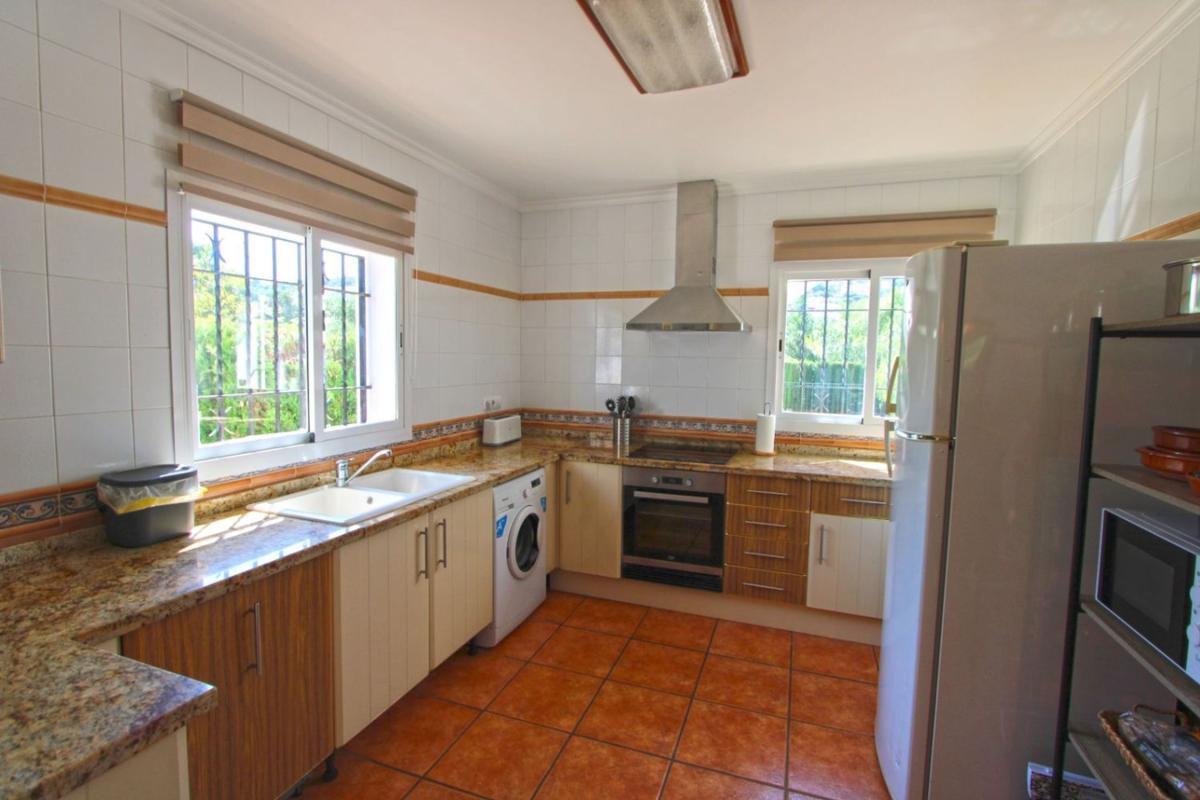 Продажа отдельного шале в  Casa o chalet en Orba, Орба photo 5