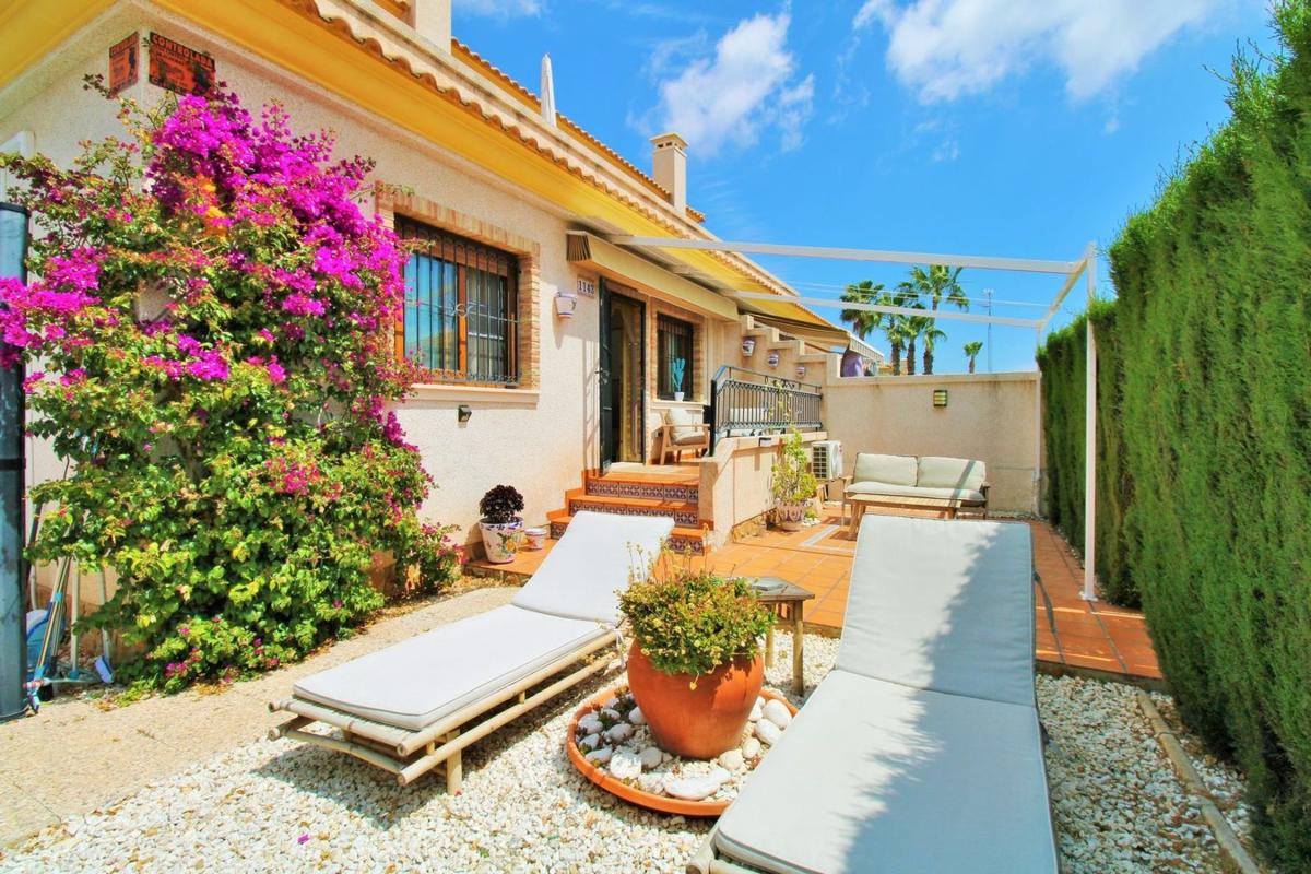 Venta de chalet independiente en Casa o chalet en Villamartín, Orihuela, Orihuela
 photo 4