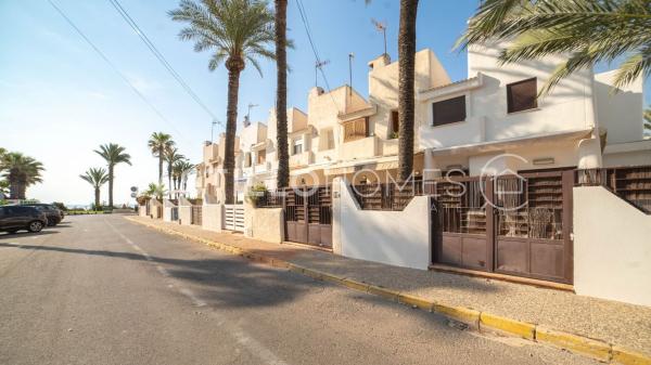 Chalet pareado en La Veleta, Torrevieja photo 1