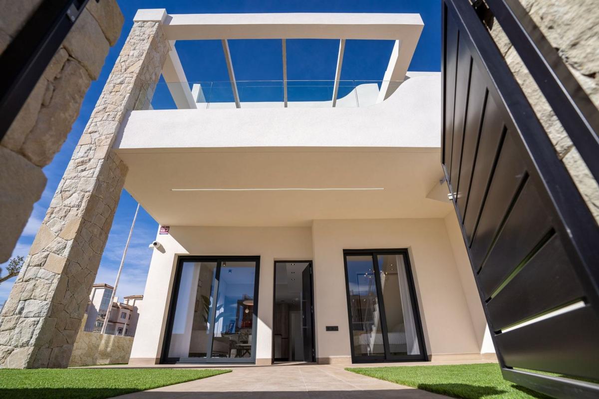 Venta de piso en Piso en Zona Pueblo, Pilar de la Horadada, Pilar de la Horadada
photo 1