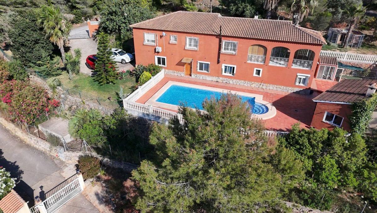 Propiedades en venta y alquiler en España photo 2