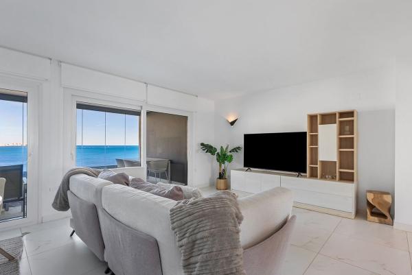 Sale of flat in Piso en Calle del Tornado, Punta Prima, Torrevieja, Torrevieja
thumbnail 1