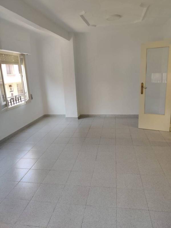 Venta de piso en Piso en Calle Lope de Vega, Pont Nou-Corazón de Jesús, Elche / Elx, Elche / Elx
photo 3