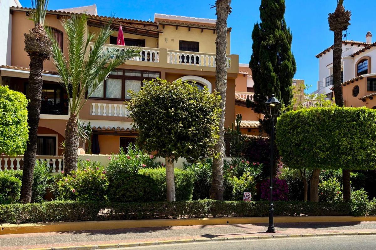 Venta de piso en Piso en Playa de los Locos, Torrevieja, Torrevieja
photo 1