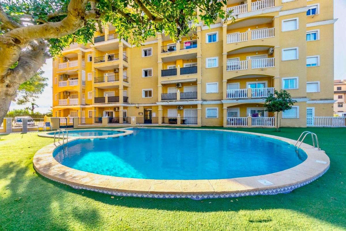 Venta de piso en Piso en Torreblanca, Torrevieja, Torrevieja
photo 2