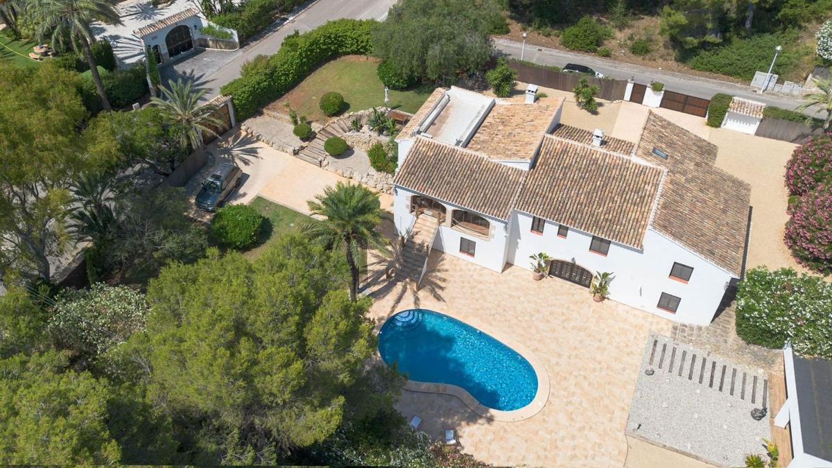 Properties for sale and rent in Spain photo 4