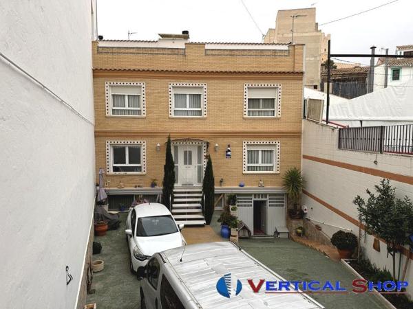 Independent chalet for sale in Casa o chalet en Calle Nueva, El Rabal, Villena, Villena
photo 1