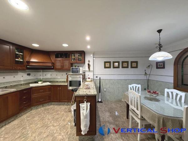 Independent chalet for sale in Casa o chalet en Calle Nueva, El Rabal, Villena, Villena
thumbnail 2
