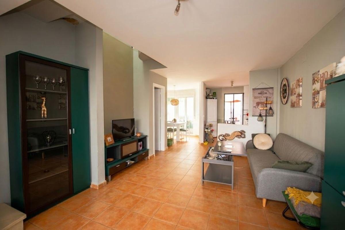 Propiedades en venta y alquiler en España photo 2
