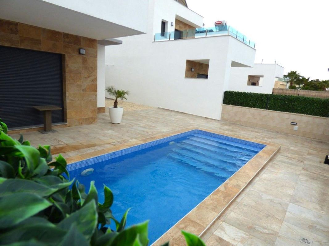 Propiedades en venta y alquiler en España photo 2